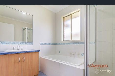 Property photo of 13 Houndsforth Street Cranbourne East VIC 3977