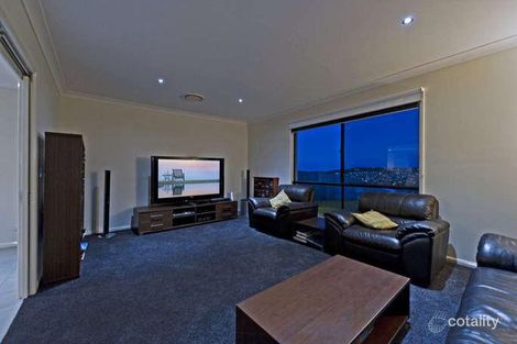 Property photo of 8 Wunburra Circle Pacific Pines QLD 4211