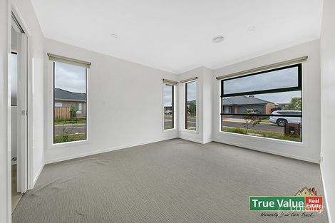 Property photo of 12 Kirkham Drive Thornhill Park VIC 3335