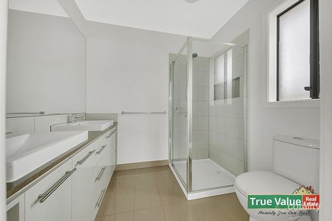 Property photo of 12 Kirkham Drive Thornhill Park VIC 3335