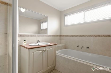 2/17 Warrandyte Rd, Langwarrin, VIC 3910