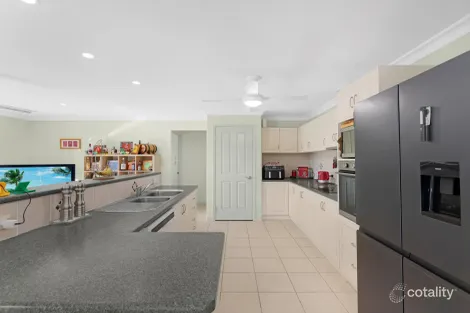 Property photo of 9 Florida Court Torquay QLD 4655