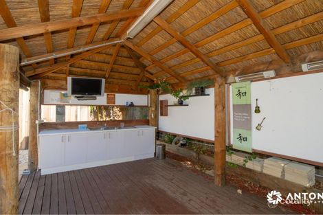 Property photo of 2 Curtin Street Bentleigh East VIC 3165