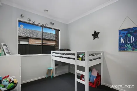 Property photo of 10 Zeus Avenue Cranbourne West VIC 3977