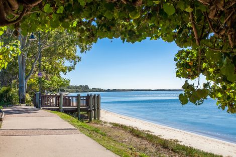 Property photo of 33 Esplanade North Deception Bay QLD 4508