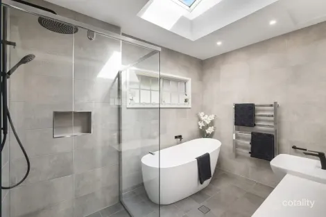 Property photo of 410 Tuggerawong Road Tuggerawong NSW 2259