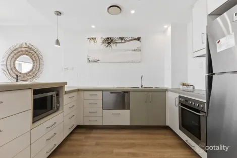 Property photo of 11/103 Cooloola Drive Rainbow Beach QLD 4581