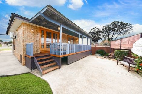 Property photo of 7 Quenda Place St Helens Park NSW 2560
