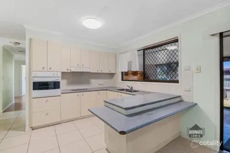 Property photo of 32 Yorkshire Crescent Mount Warren Park QLD 4207