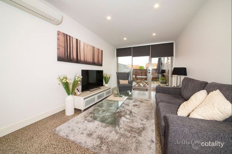 Property photo of 2/32 Mavho Street Bentleigh VIC 3204