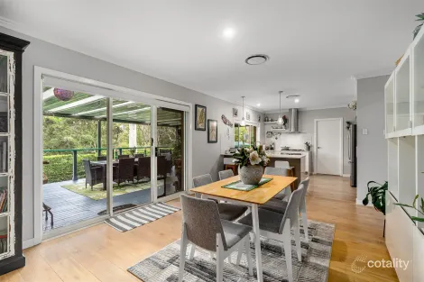 Property photo of 14 Fernbrook Crescent Mittagong NSW 2575