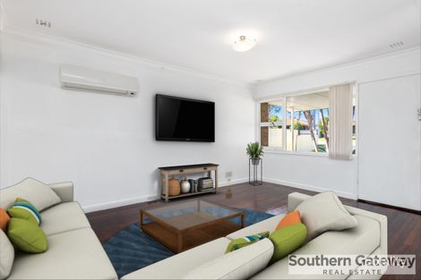 11 Farmer Way, Parmelia, WA 6167