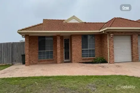 Property photo of 1/43 Roseberry Avenue Keilor Downs VIC 3038