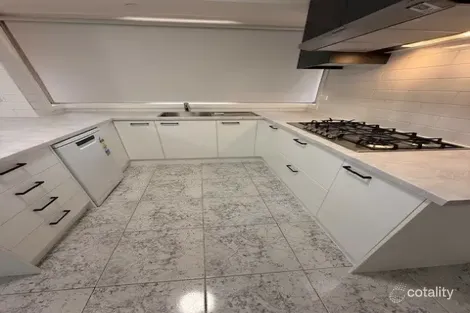 Property photo of 1/43 Roseberry Avenue Keilor Downs VIC 3038