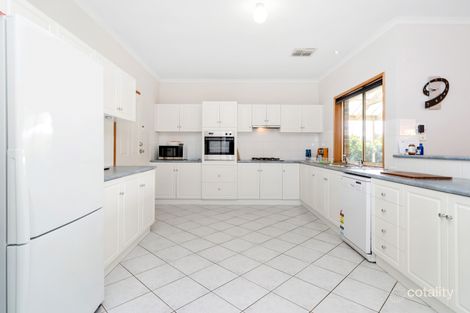 Property photo of 17 Glen Eyre Court Aberfoyle Park SA 5159