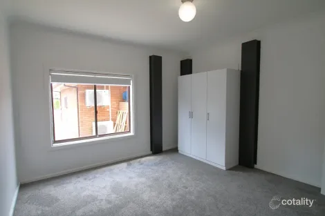 Property photo of 5 Wade Place Orange NSW 2800