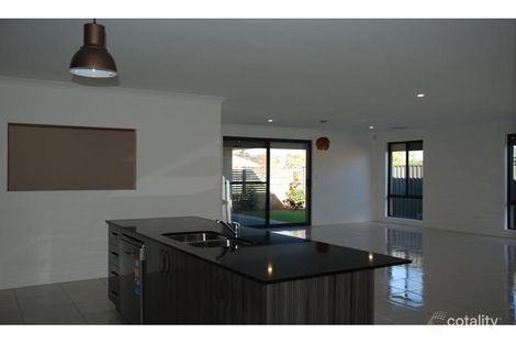 7 Euvista St, Haynes, WA 6112