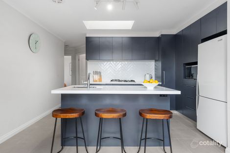 Property photo of 2/11 Caroline Street Aberfeldie VIC 3040