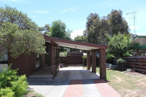 Property photo of 11 Nabilla Crescent Strathdale VIC 3550