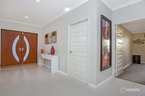 Property photo of 5 Rosenburg Gardens Dayton WA 6055