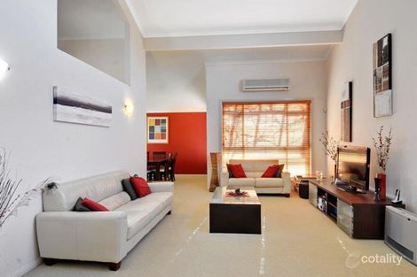 Property photo of 6 Farmer Place Albion Park NSW 2527