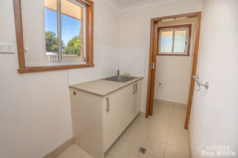 Property photo of 2/24 Rennie Crescent Tuncurry NSW 2428