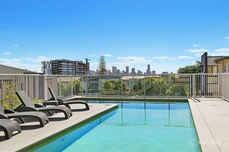 Property photo of 25/11 Kitchener Street Coorparoo QLD 4151