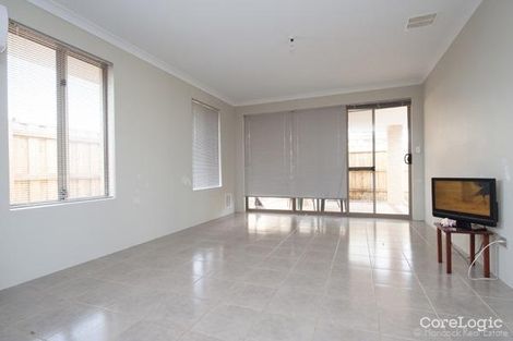 Property photo of 8 Norfolk Lane Australind WA 6233