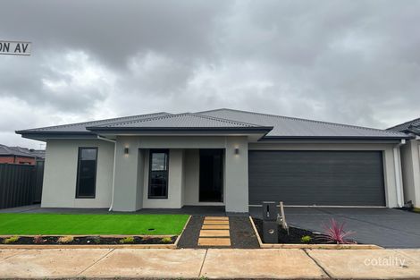 30 Skeleton Ave, Truganina, VIC 3029