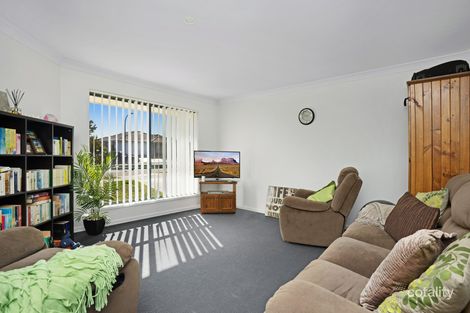 Property photo of 82 McKeachie Drive Aberglasslyn NSW 2320