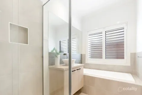 Property photo of 245 Heather Grove Clyde North VIC 3978