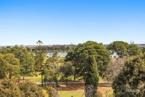 Property photo of 36/27 Queens Road Melbourne VIC 3004