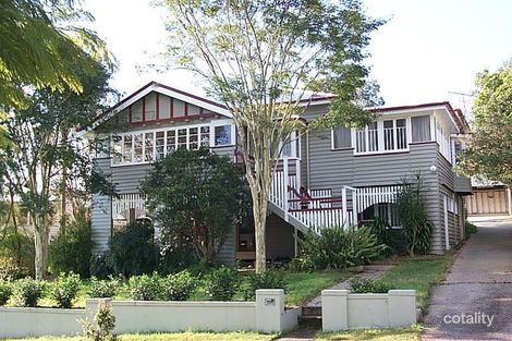 11 Wahroonga Rd, Ashgrove, QLD 4060