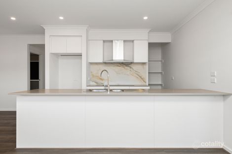 18 Alden St, Sunbury, VIC 3429