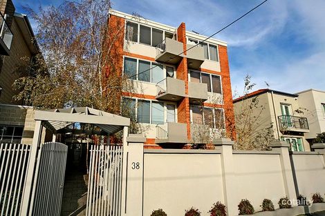 2/38 Wattletree Rd, Armadale, VIC 3143