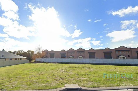 15 Hughes St, Canning Vale, WA 6155