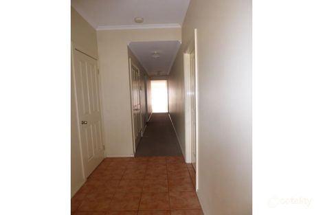 Property photo of 7 Clyde Close Taylors Hill VIC 3037