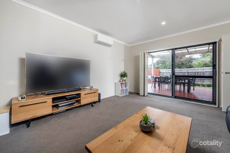 Property photo of 3/15 Ironbark Circuit Jerrabomberra NSW 2619