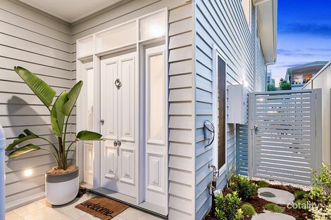 Property photo of 24 Cleveland Terrace Ormiston QLD 4160