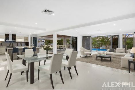 Property photo of 2093 The Circle Hope Island QLD 4212