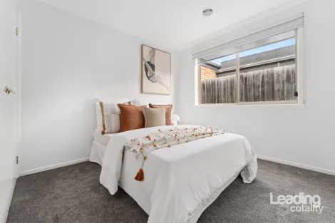 Property photo of 11 Burge Drive Sunbury VIC 3429