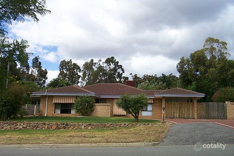 18 Buckingham Rd, Kelmscott, WA 6111