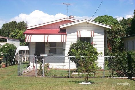 18 Inglis St, Woody Point, QLD 4019