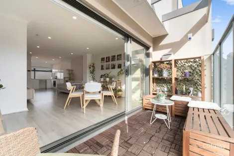 Property photo of 4/12 William Street Cranbourne VIC 3977