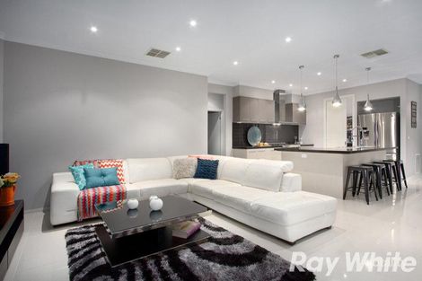 Property photo of 90 Windermere Boulevard Pakenham VIC 3810