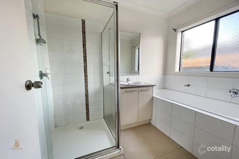 Property photo of 16 Pinnacle Drive Craigieburn VIC 3064