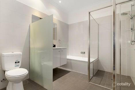 Property photo of 28 Primula Avenue Brooklyn VIC 3012