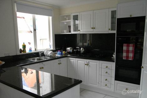 Property photo of 16 Lambert Road Toorak VIC 3142