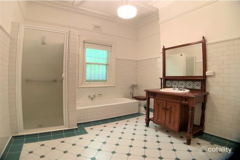 Property photo of 15 Fernhurst Grove Kew VIC 3101