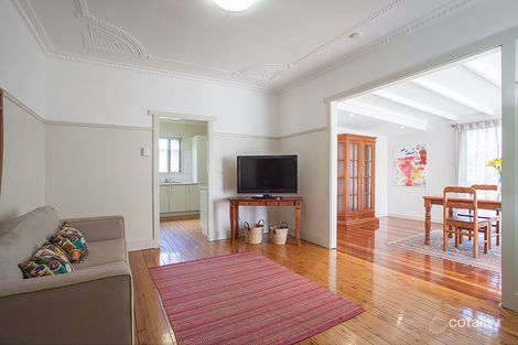 Property photo of 28 Rhyde Street Mount Lofty QLD 4350